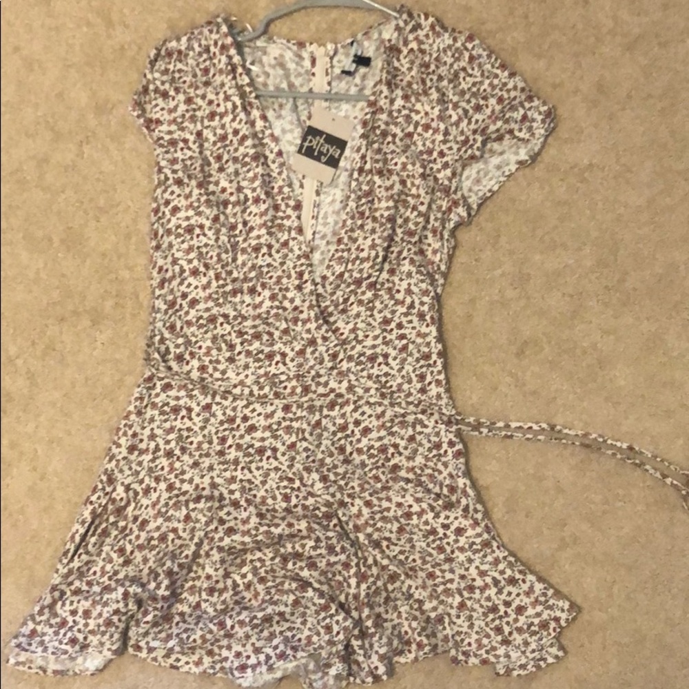 Pitaya floral romper